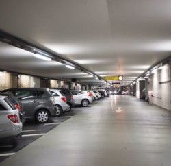 Remisage sécurisé et conciergerie pour automobiles d’exception