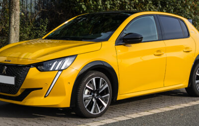 Peugeot 208 : une voiture parfaite pour les jeunes conducteurs
